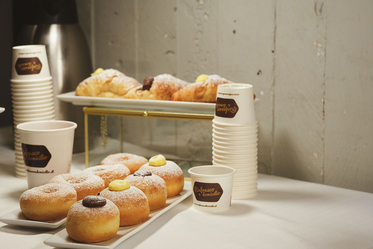 COFFEE BREAK 15 PERSONE CON CAMERIERE